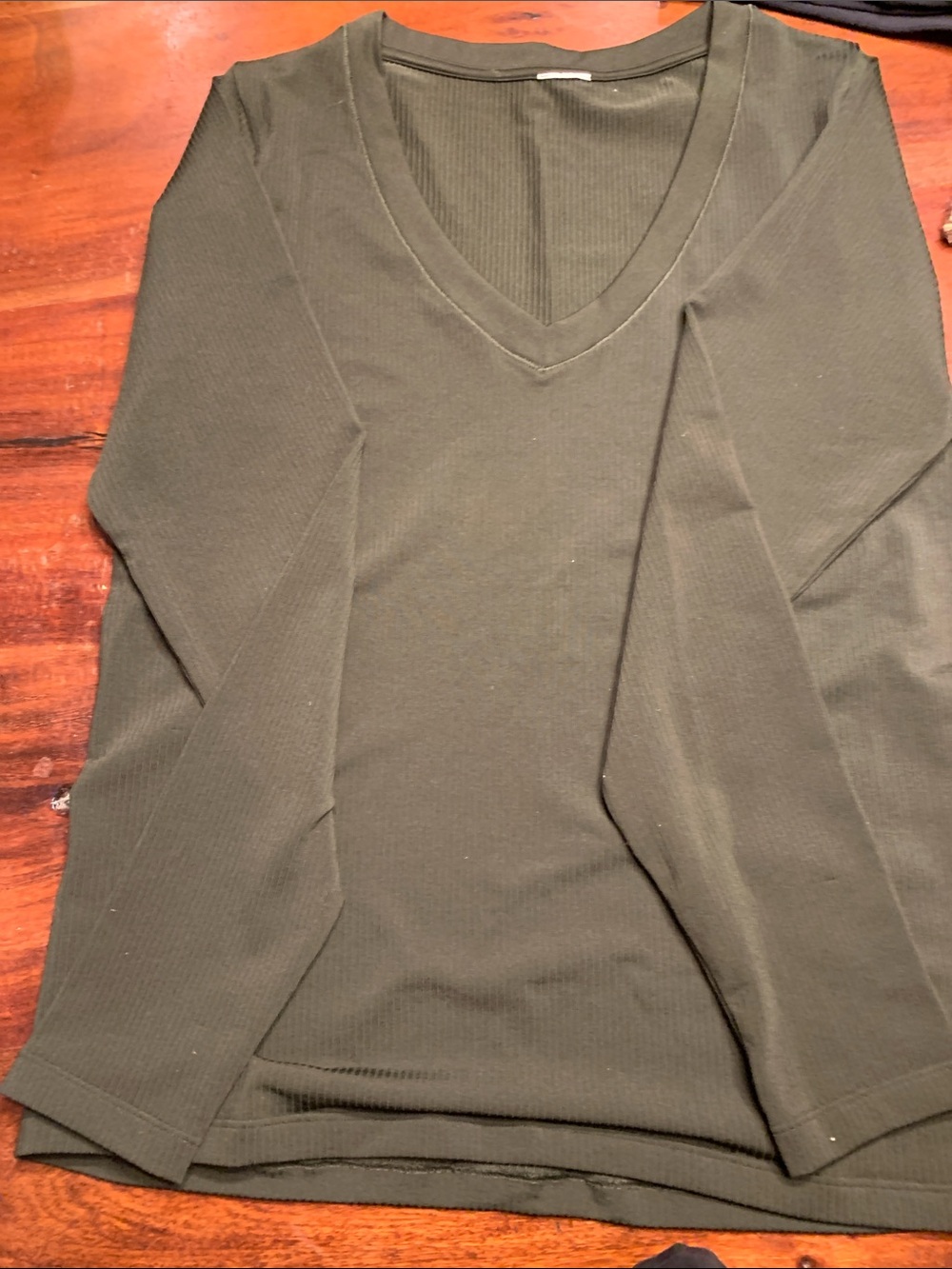 Women's V-Neck Long Sleeve Top - Olive Green